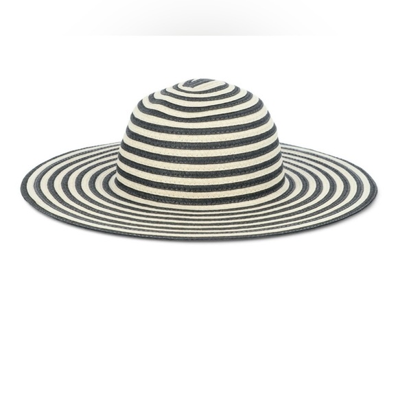 Time and Tru Accessories - 🌈 Time and Tru Black and White Striped Women's Hat